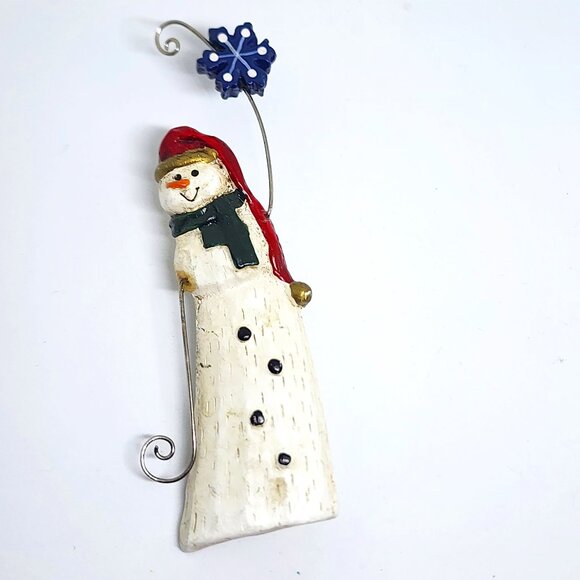 Vintage SNOWMAN with Wire Arms Holding a Snowflake Resin Pin Brooch - Picture 8 of 10
